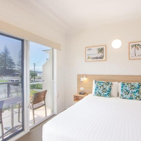 Yamba Beach Motel ภายนอก รูปภาพ