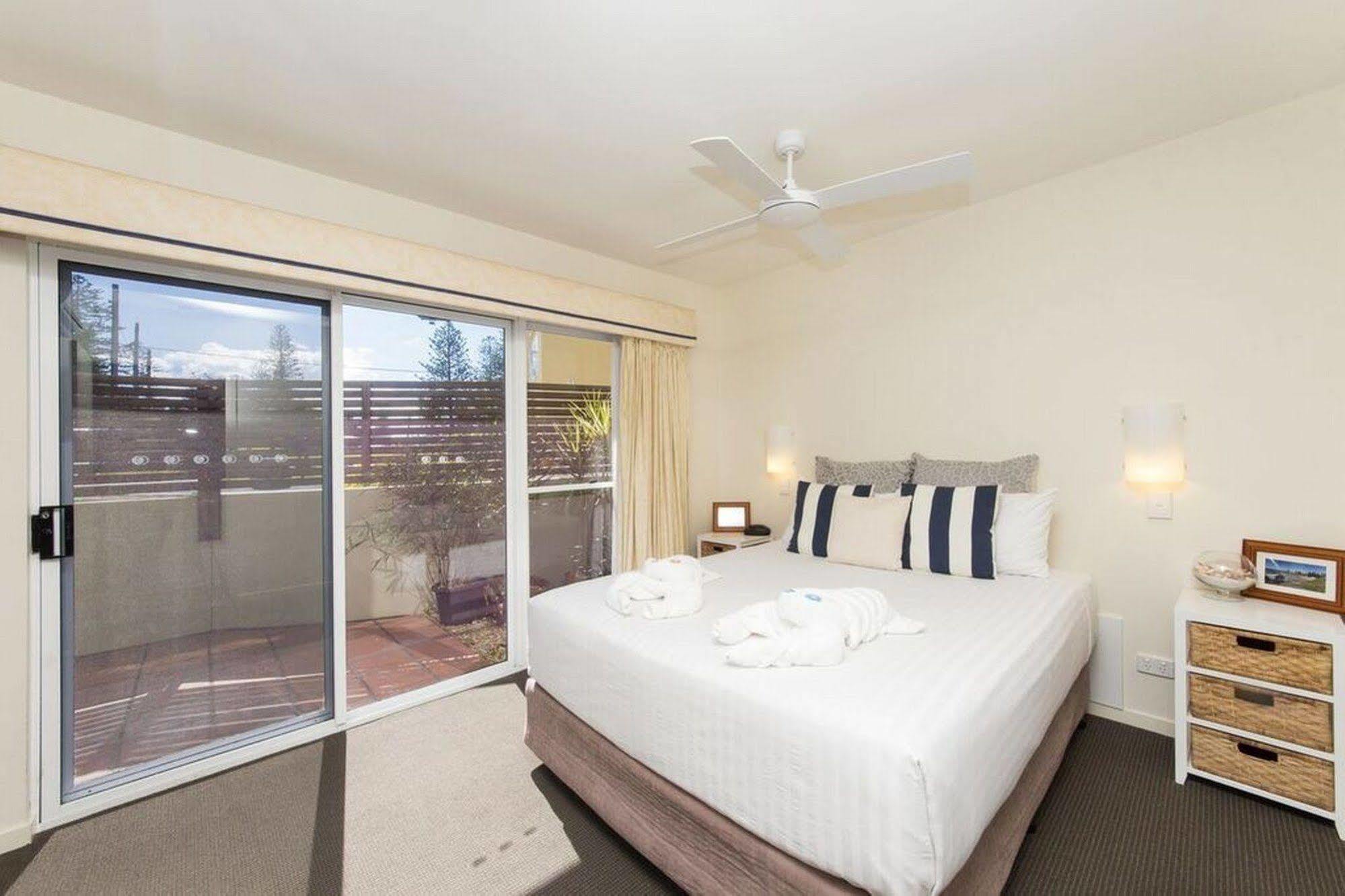 Yamba Beach Motel ภายนอก รูปภาพ