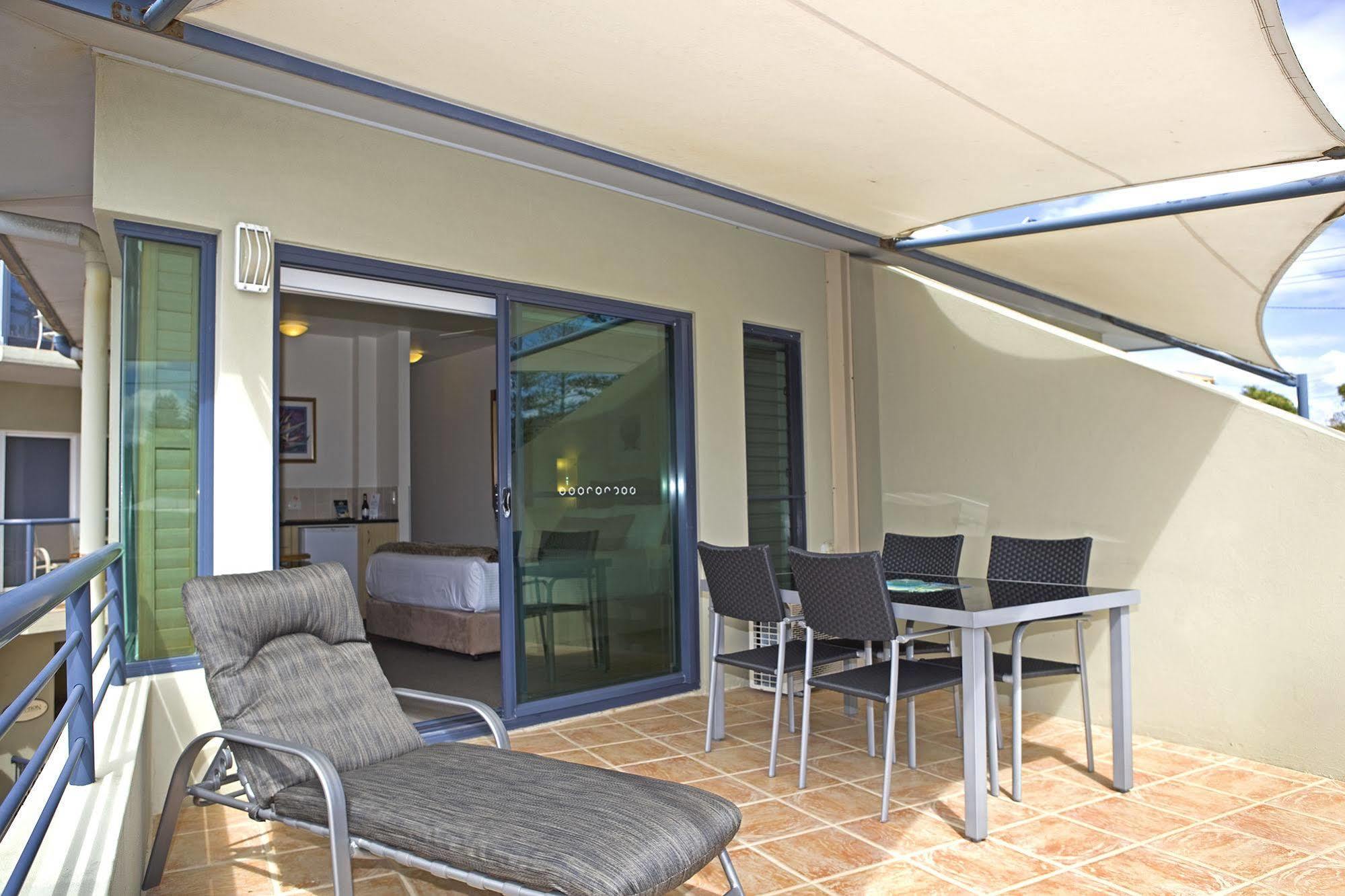 Yamba Beach Motel ภายนอก รูปภาพ